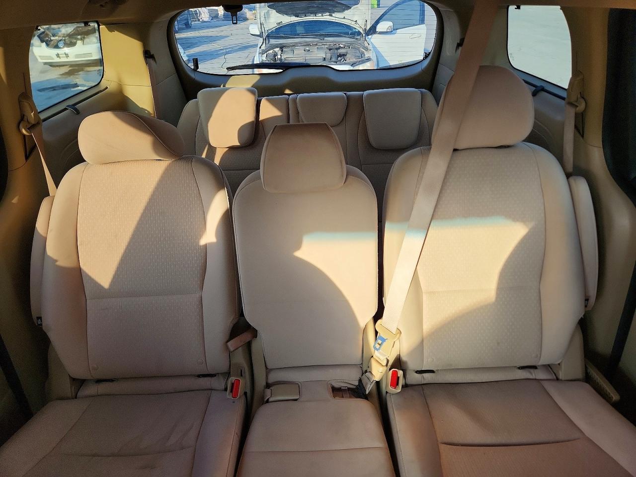 2016 KIA SEDONA