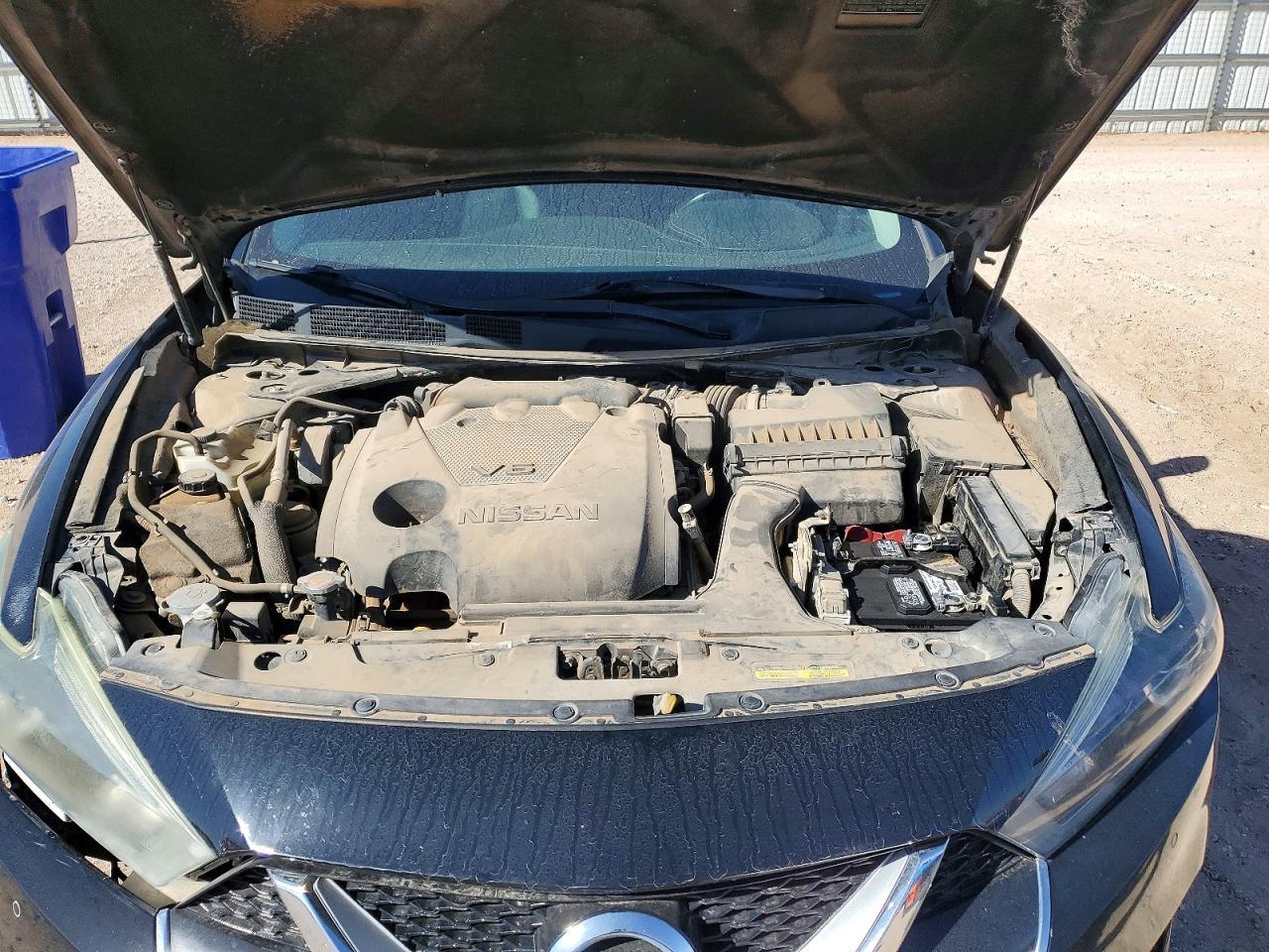 2016 NISSAN Maxima