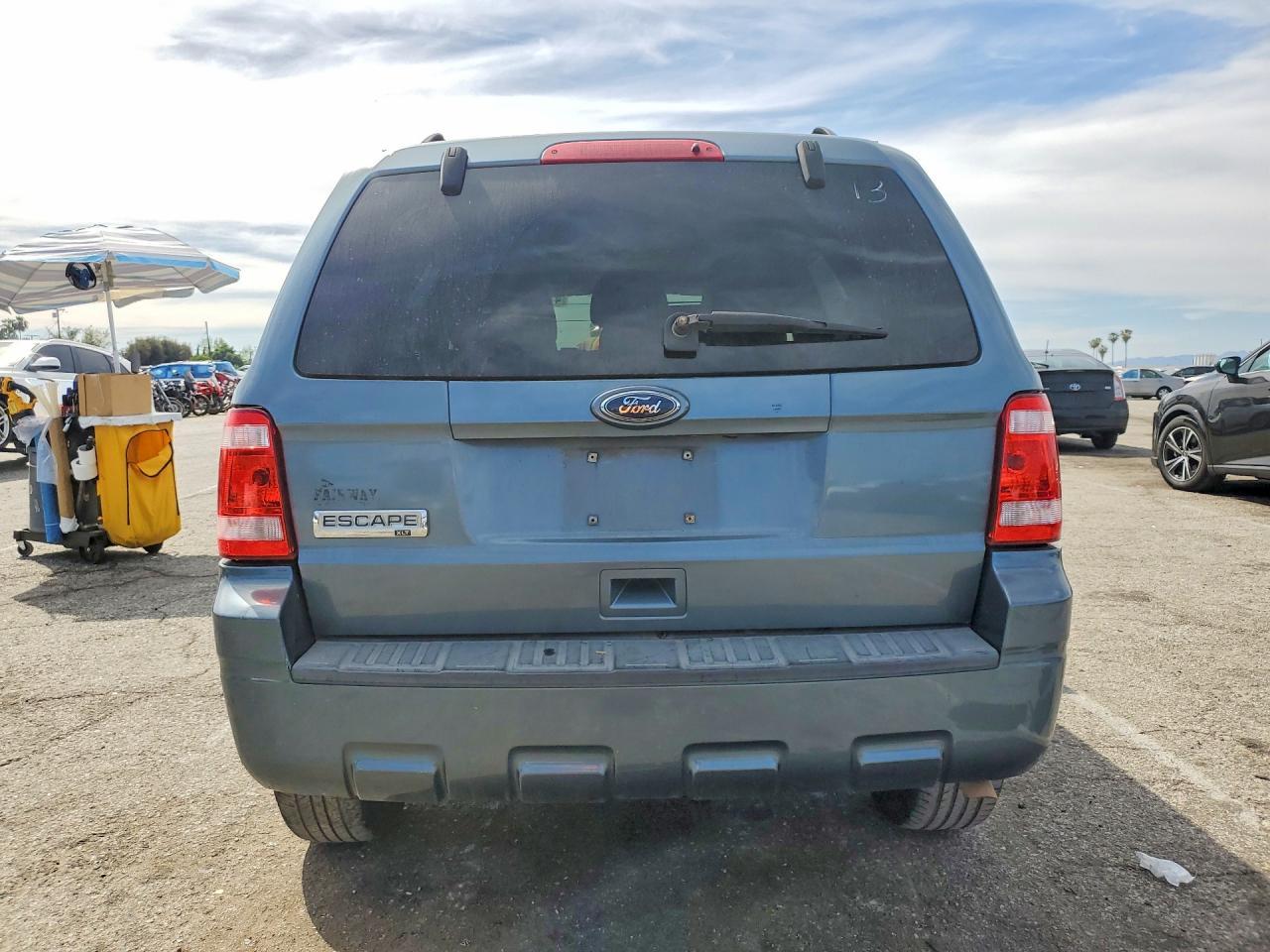 2010 FORD ESCAPE
