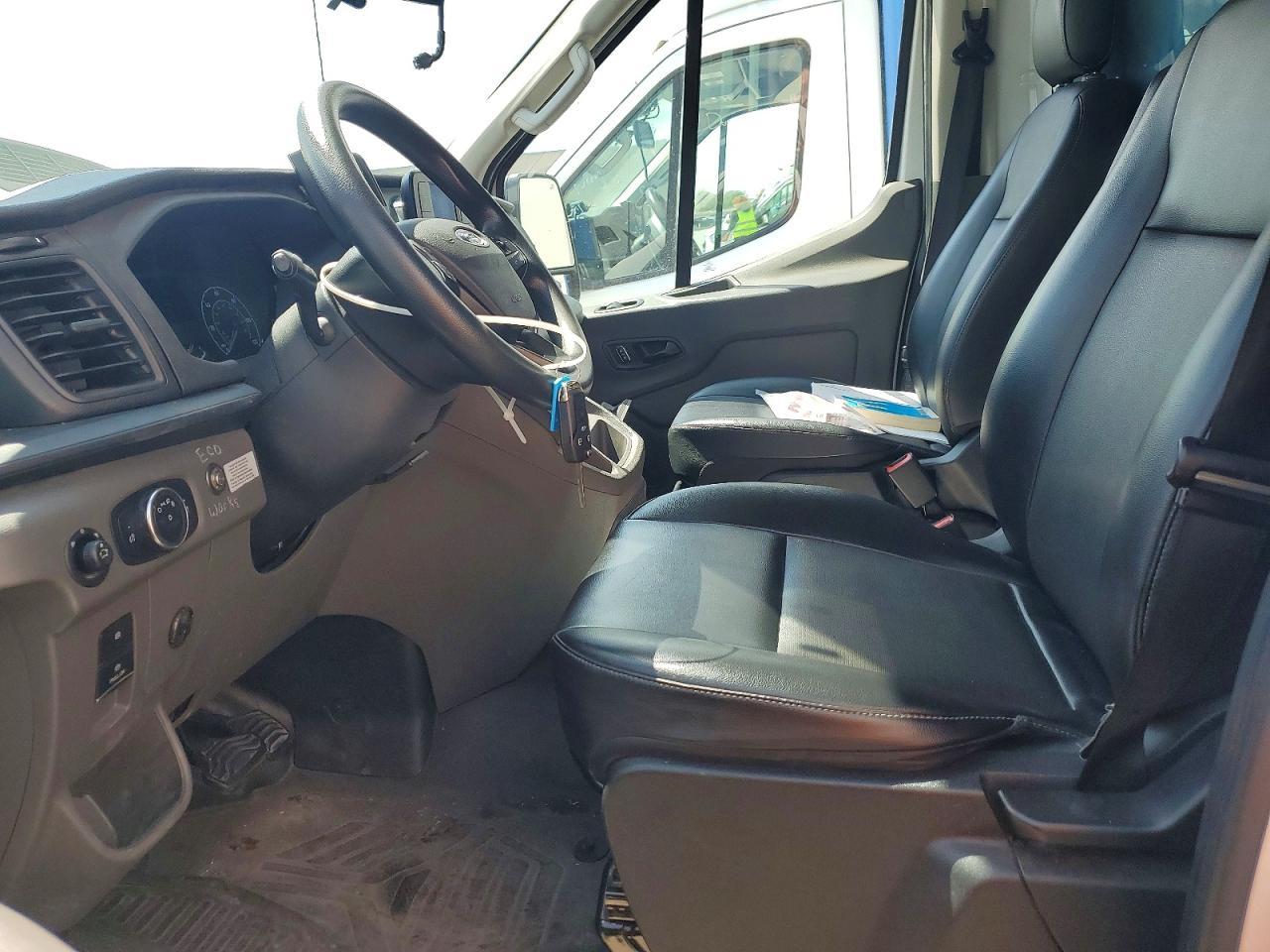2022 FORD Transit