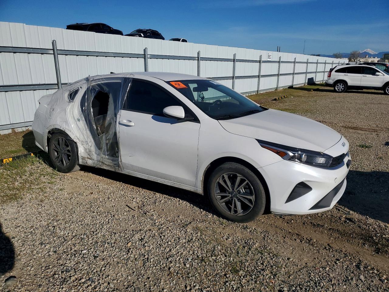 2023 KIA FORTE