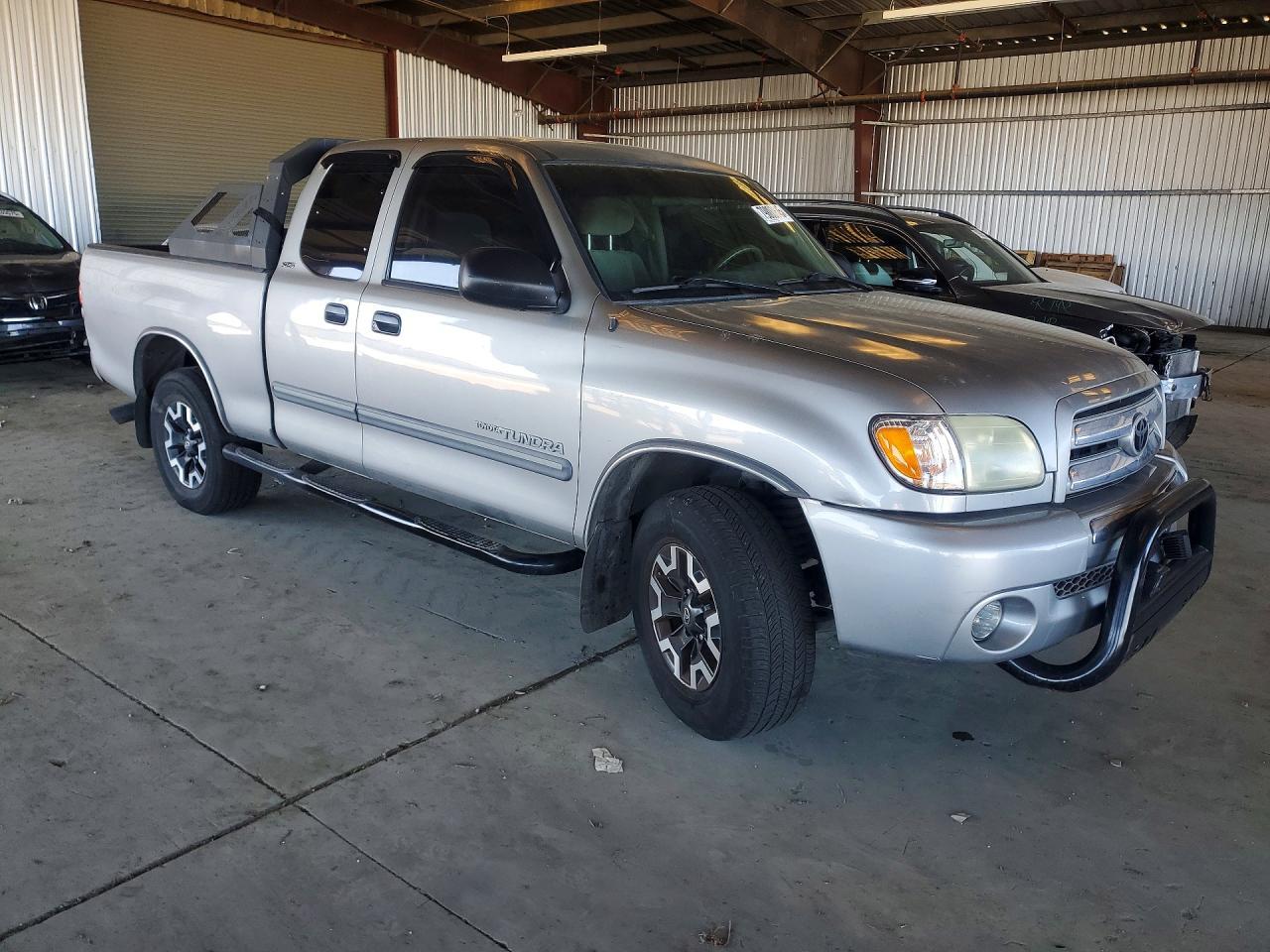 2003 TOYOTA TUNDRA