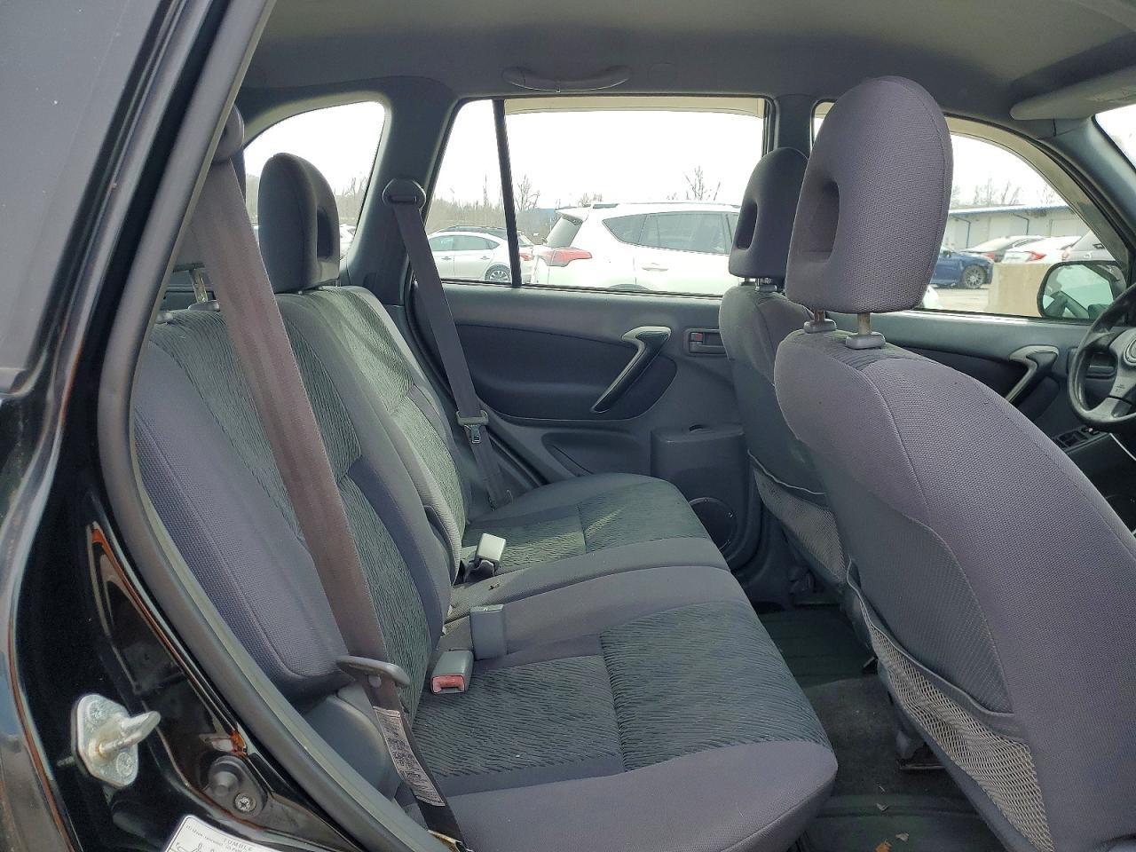 2001 TOYOTA RAV4