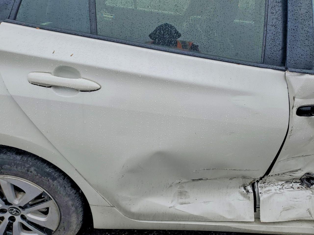 2017 TOYOTA PRIUS