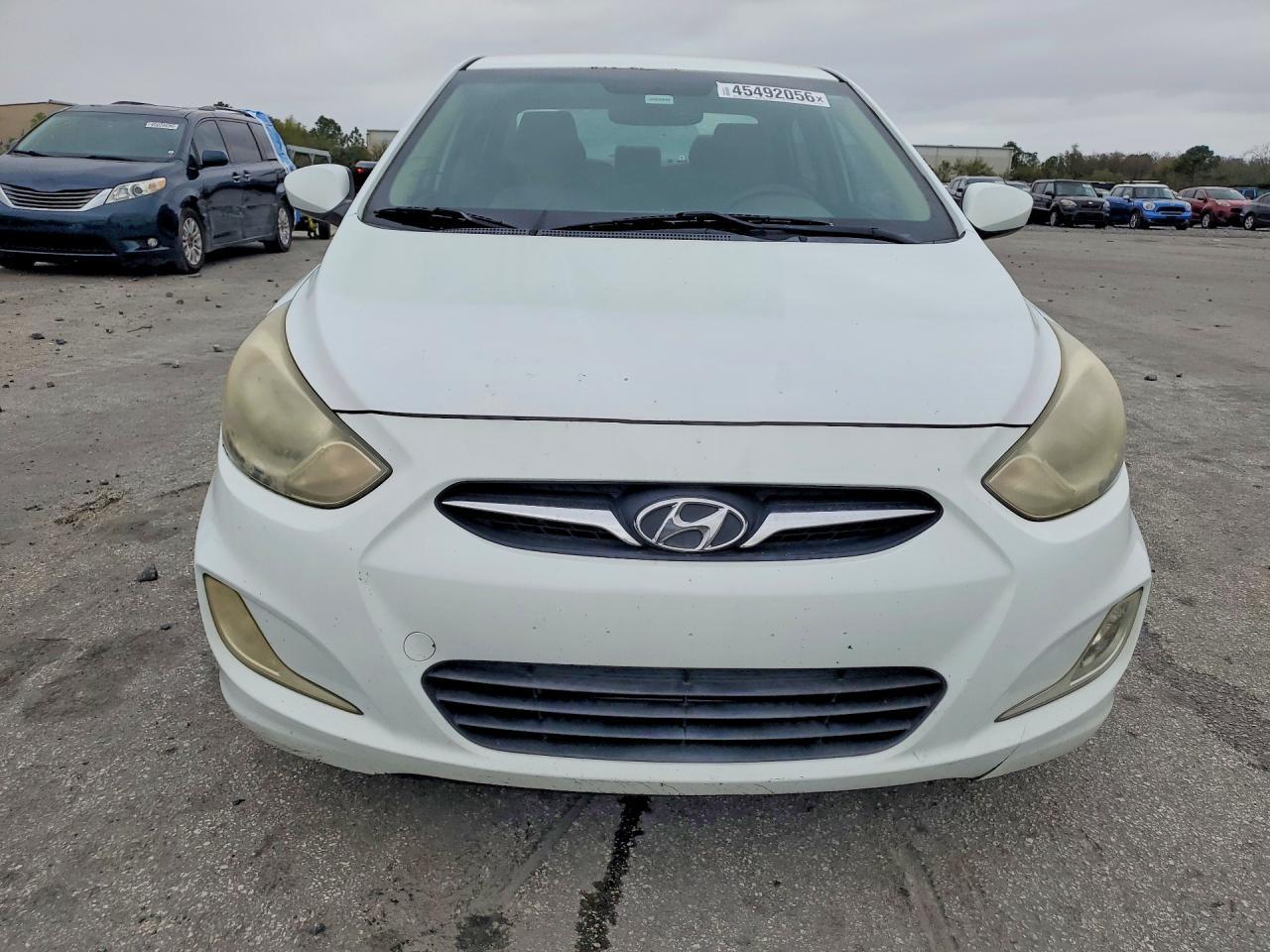 2012 HYUNDAI ACCENT