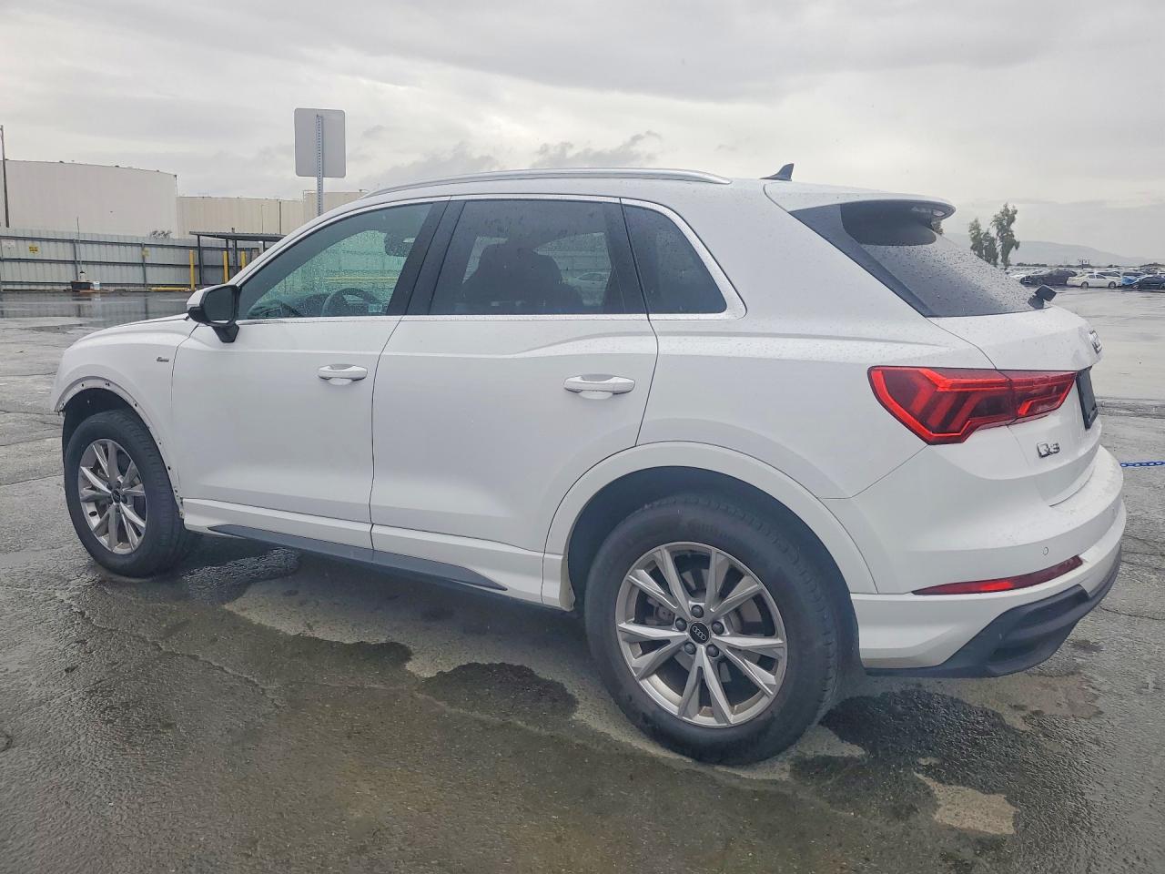 2025 AUDI Q3