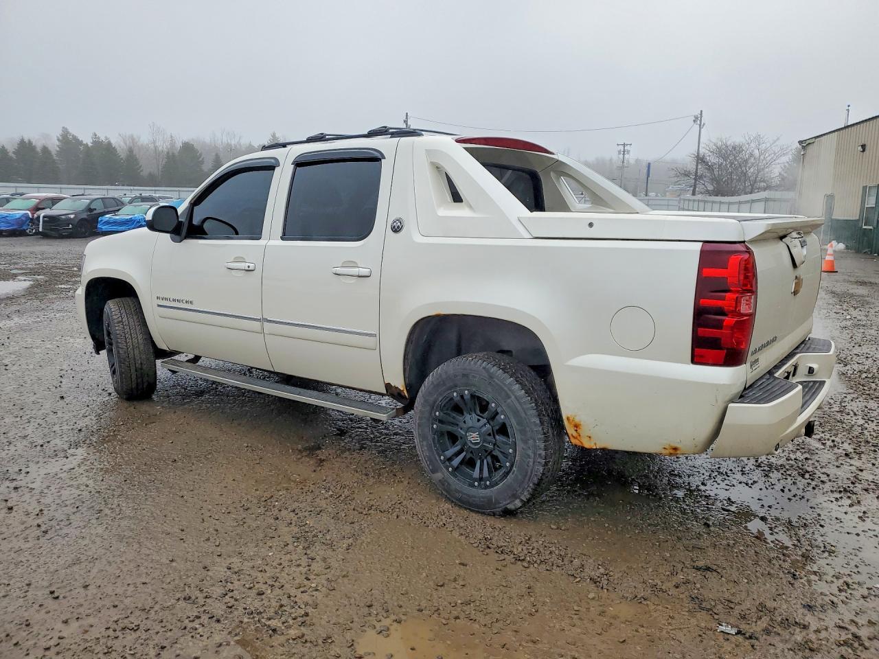 2013 CHEVROLET Avalanche