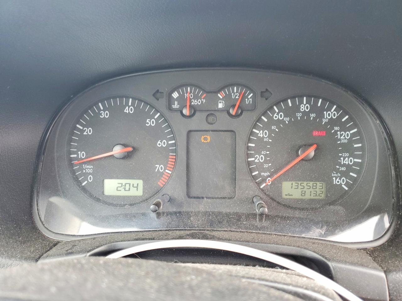 2003 VOLKSWAGEN GOLF