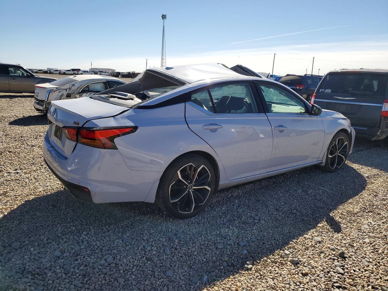 2025 NISSAN ALTIMA