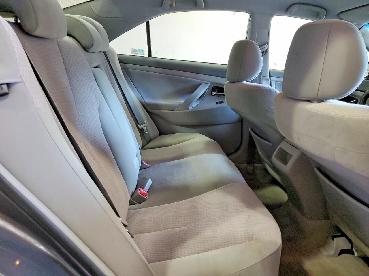 2011 TOYOTA CAMRY