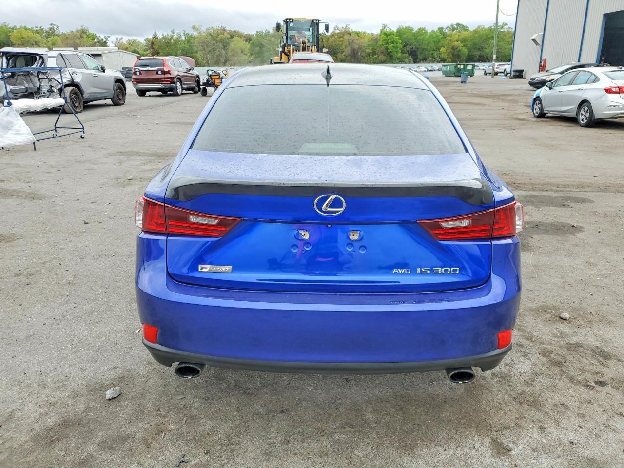 2016 LEXUS IS 300