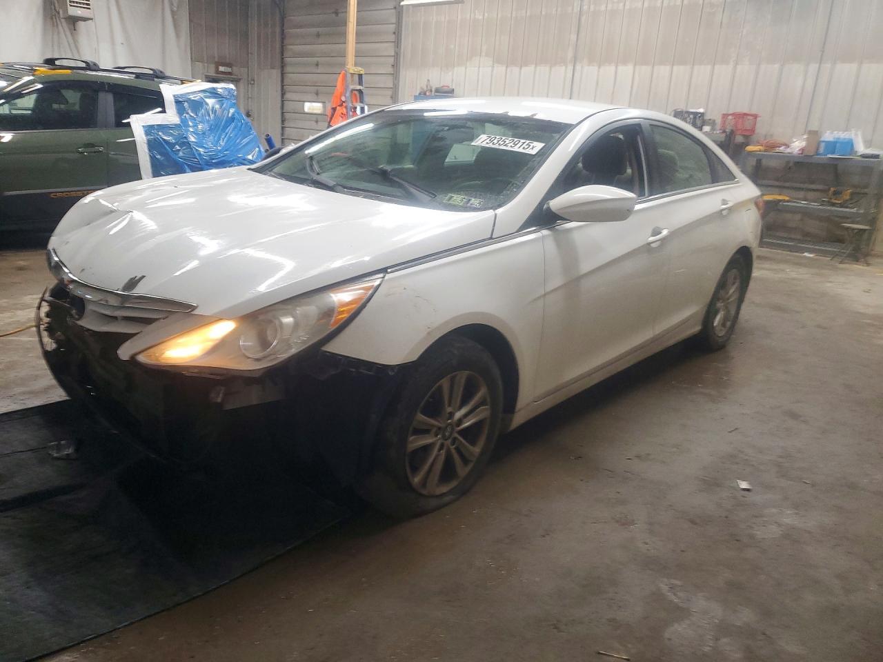 2013 HYUNDAI SONATA