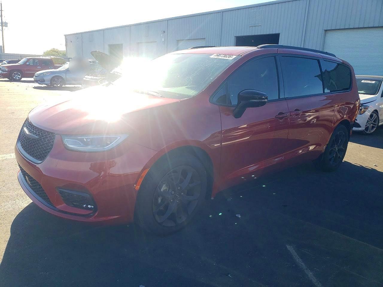 2024 CHRYSLER Pacifica