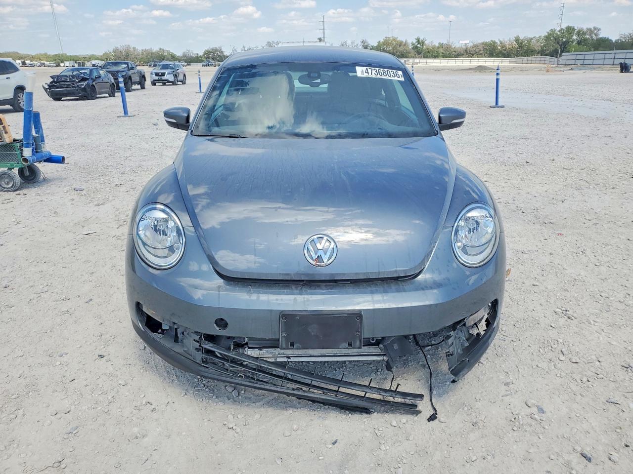 2016 VOLKSWAGEN Beetle