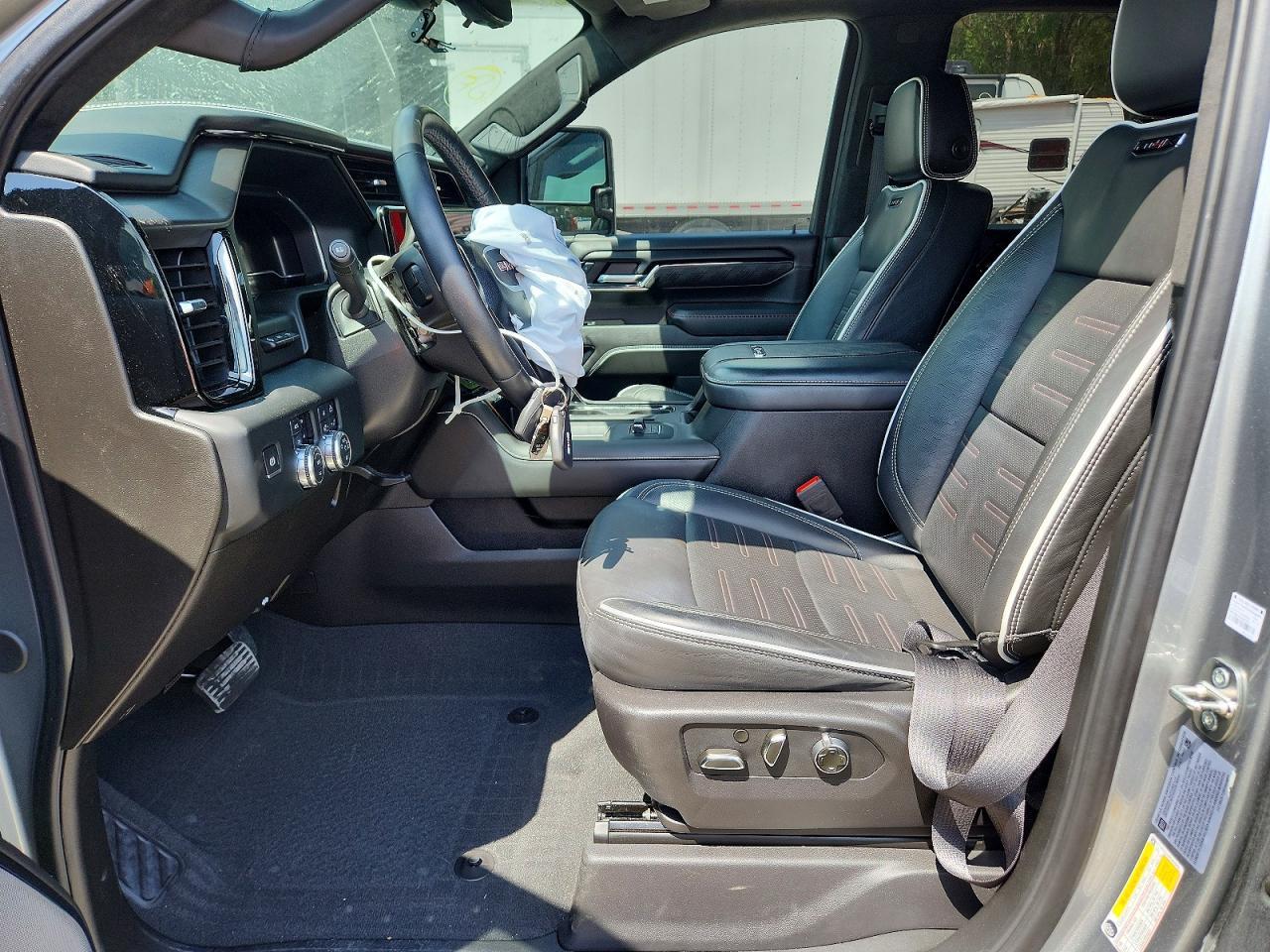 2024 GMC Sierra