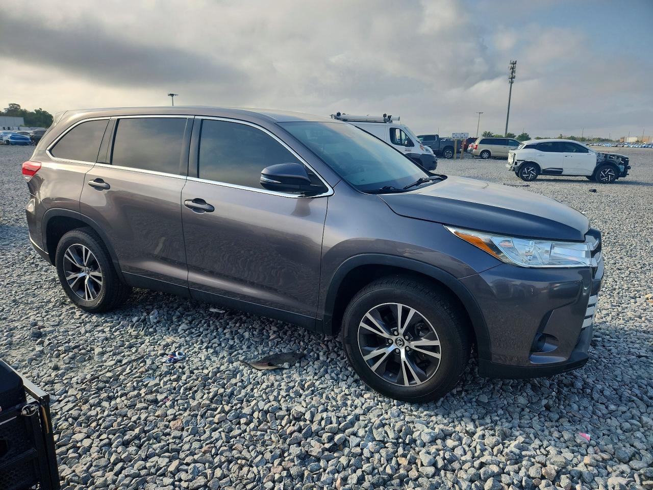 2019 TOYOTA HIGHLANDER