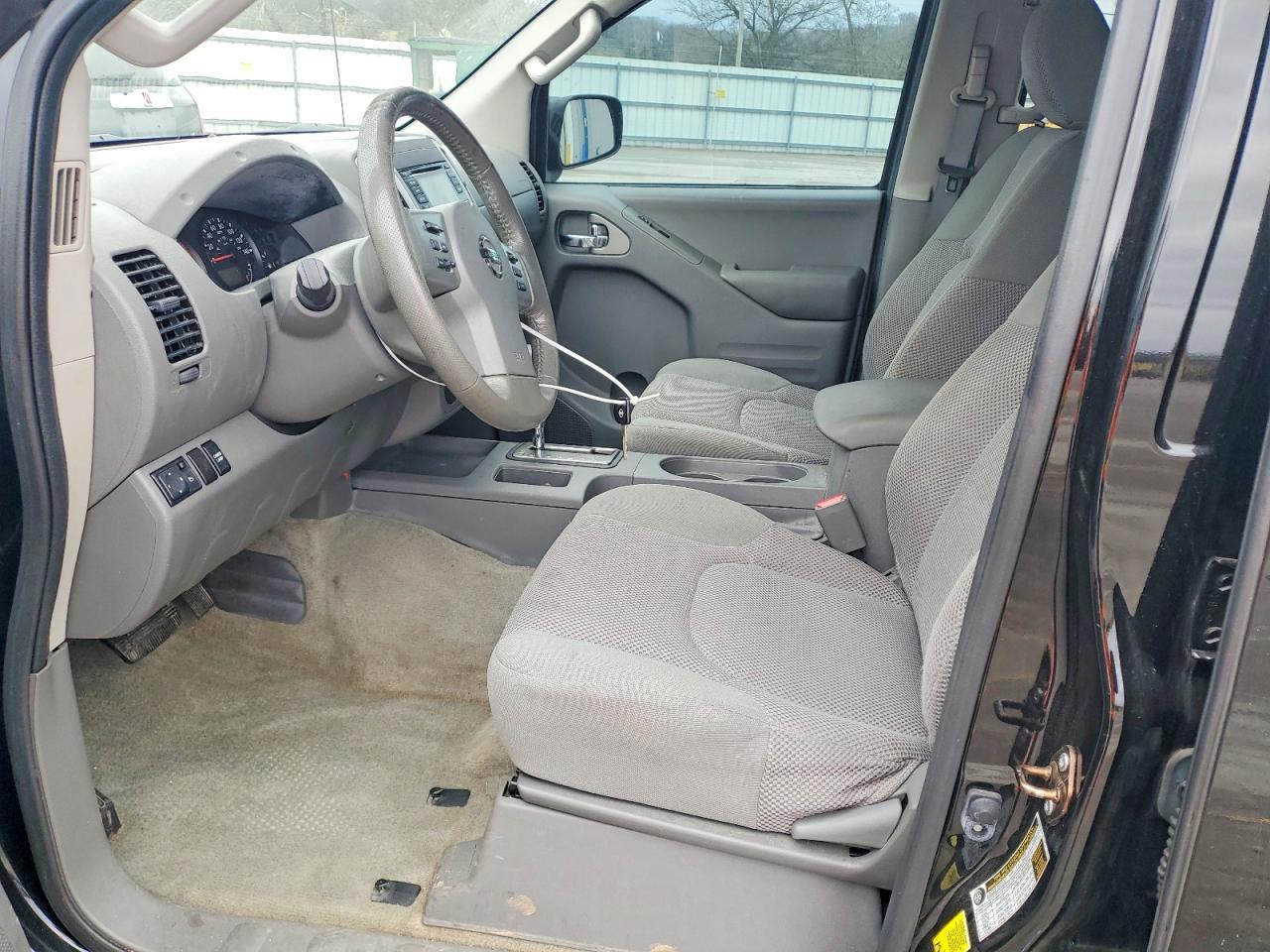 2016 NISSAN Frontier