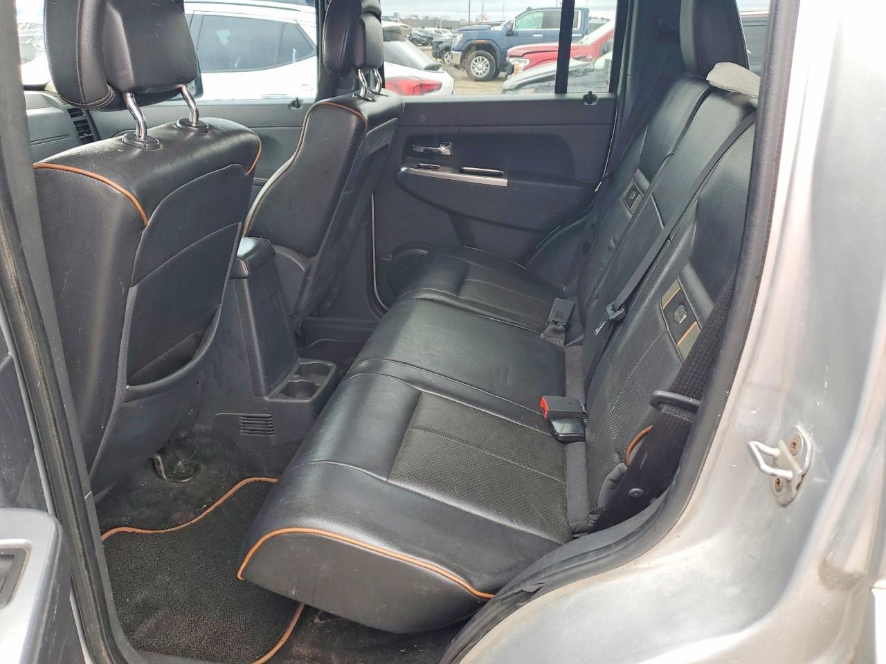 2011 JEEP Liberty
