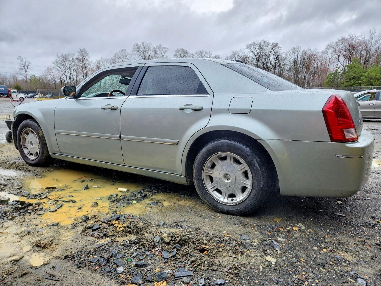 2005 CHRYSLER 300