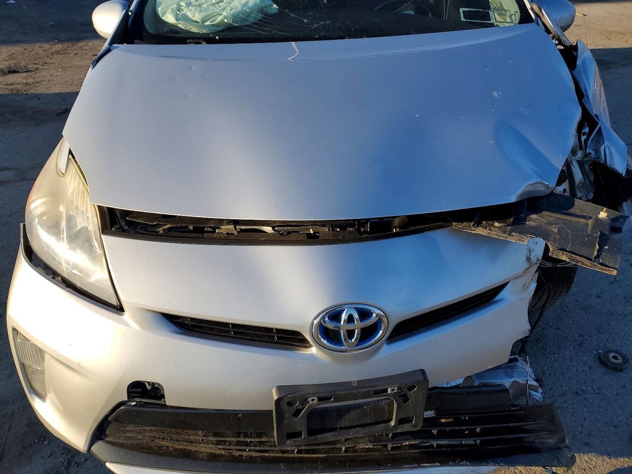 2013 TOYOTA PRIUS