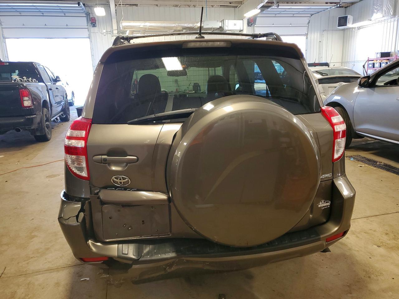 2011 TOYOTA RAV4
