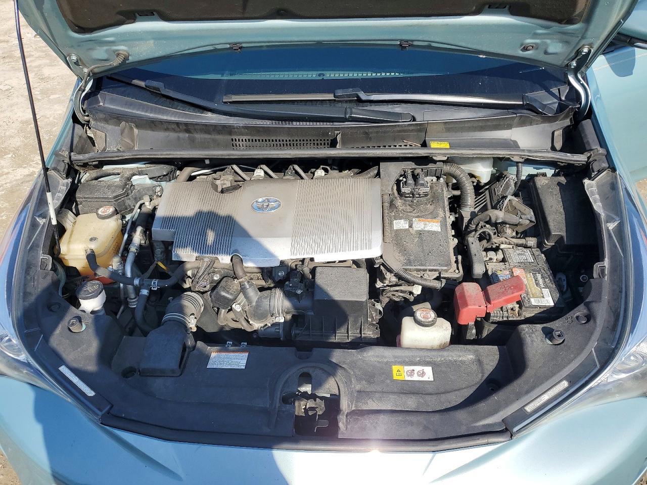 2017 TOYOTA PRIUS