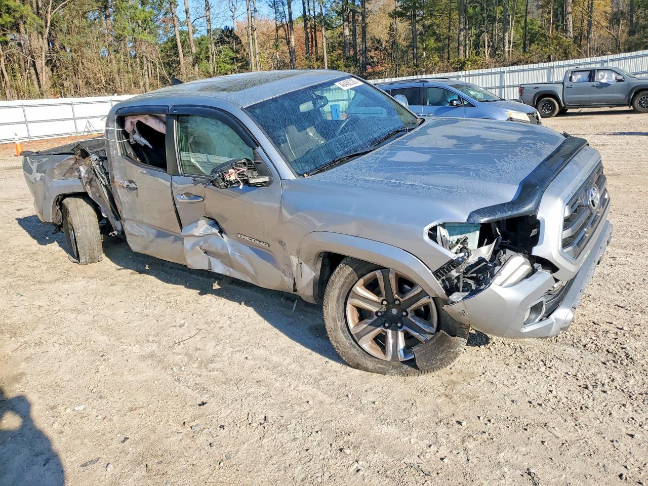 2016 TOYOTA TACOMA