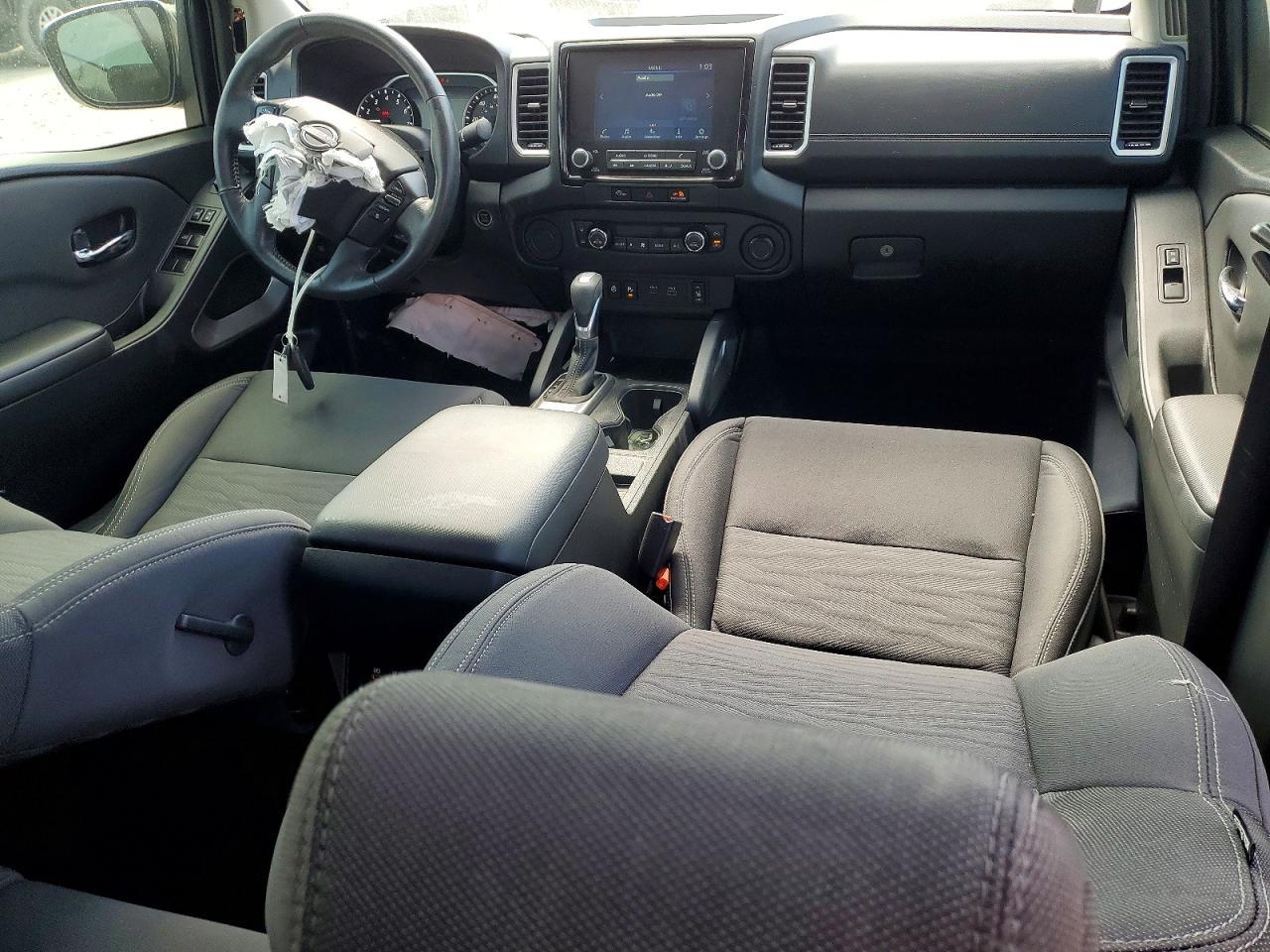 2024 NISSAN Frontier