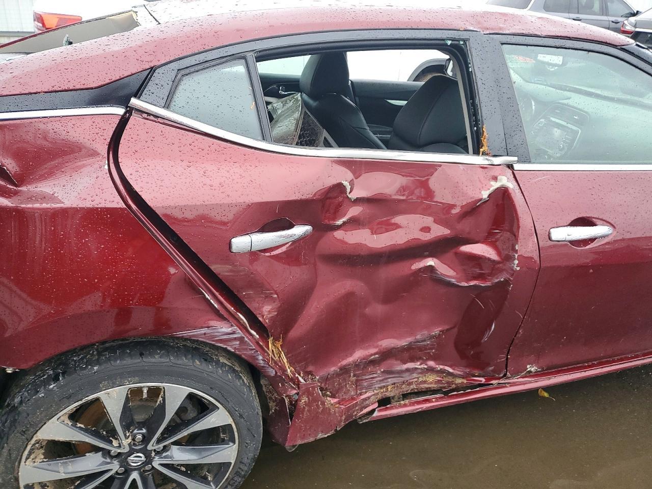 2016 NISSAN Maxima