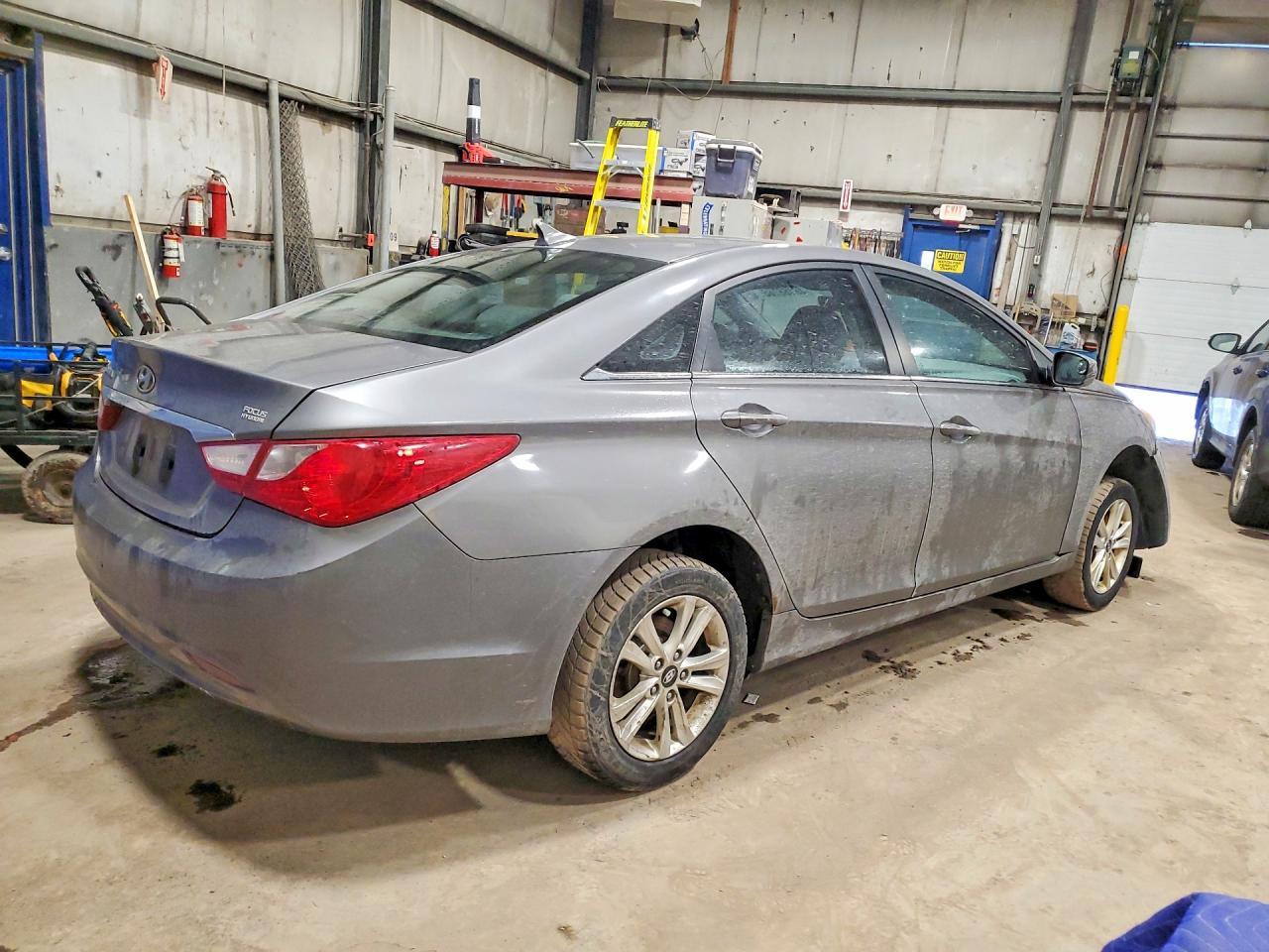 2011 HYUNDAI SONATA