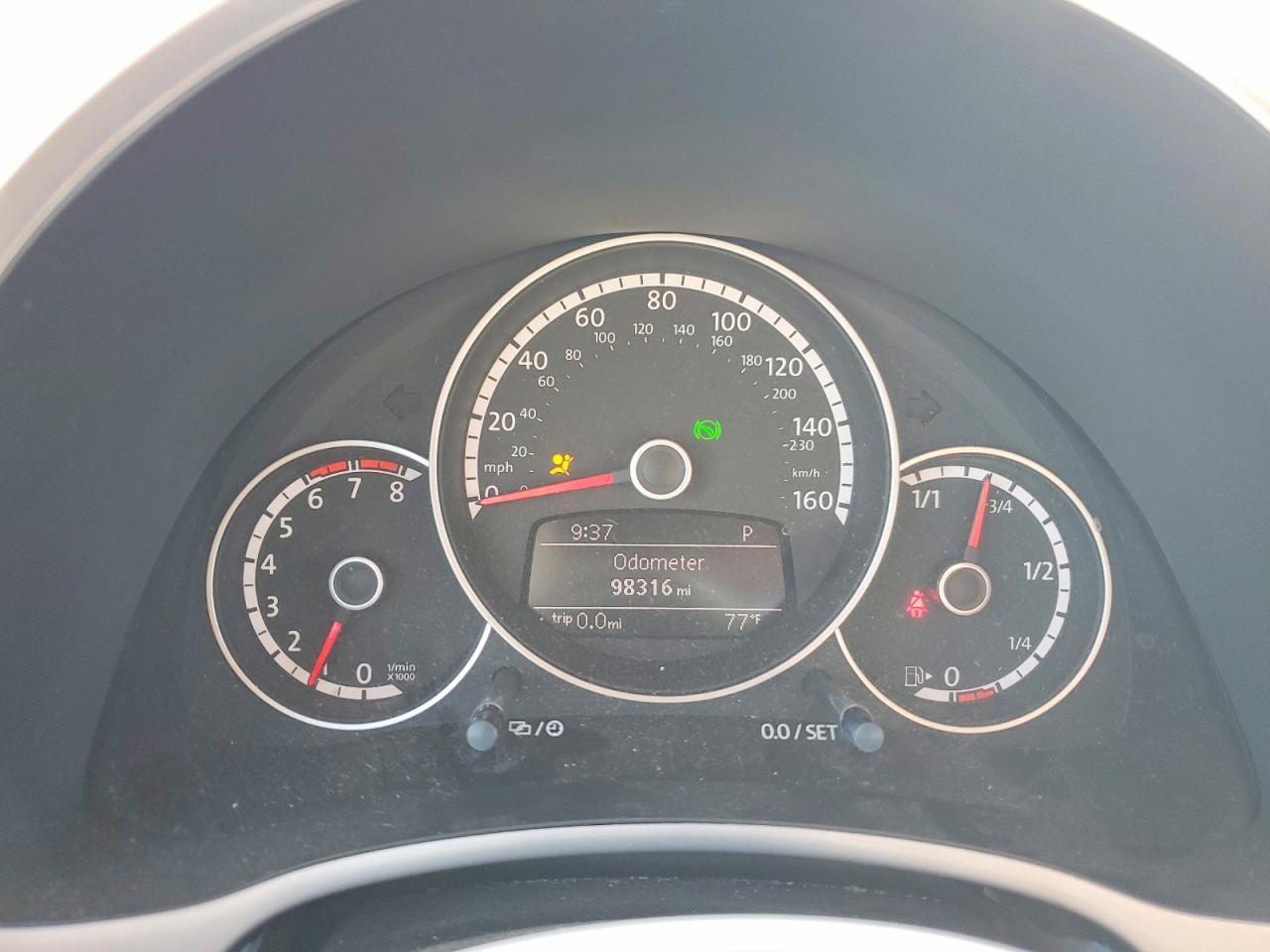 2015 VOLKSWAGEN Beetle
