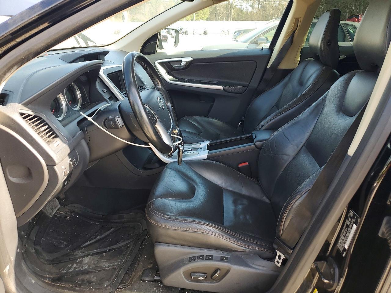 2011 VOLVO XC60