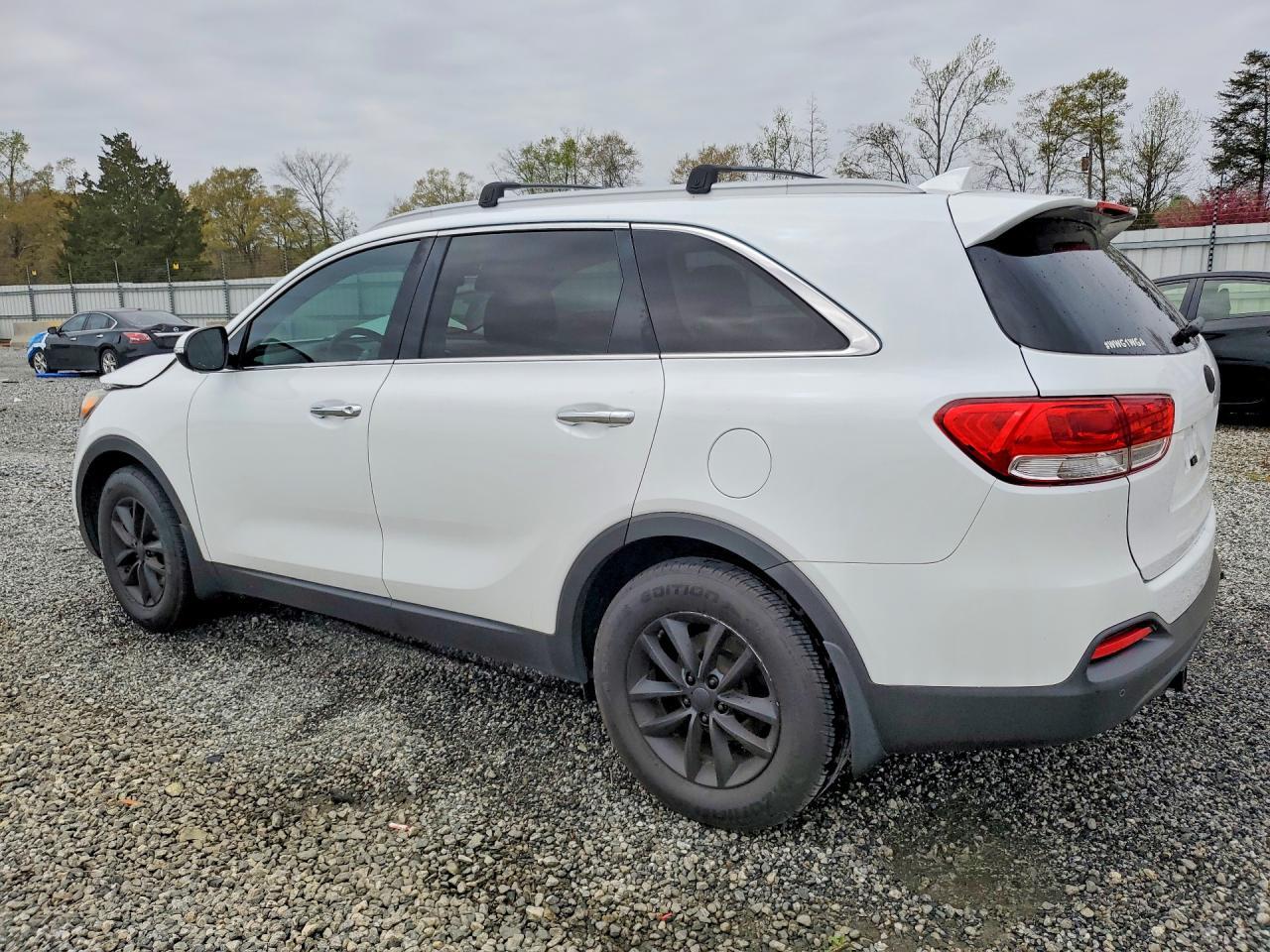2017 KIA SORENTO