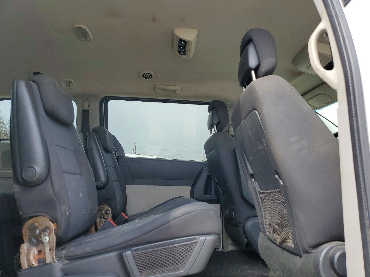 2010 DODGE Cara Grand