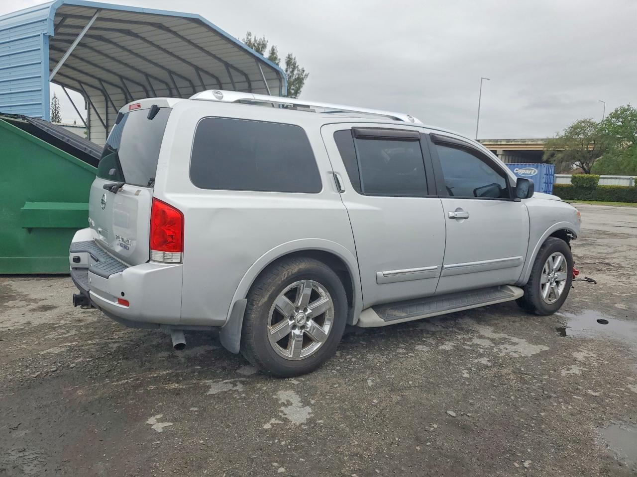 2013 NISSAN Armada
