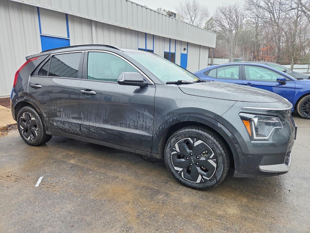 2023 KIA Niro