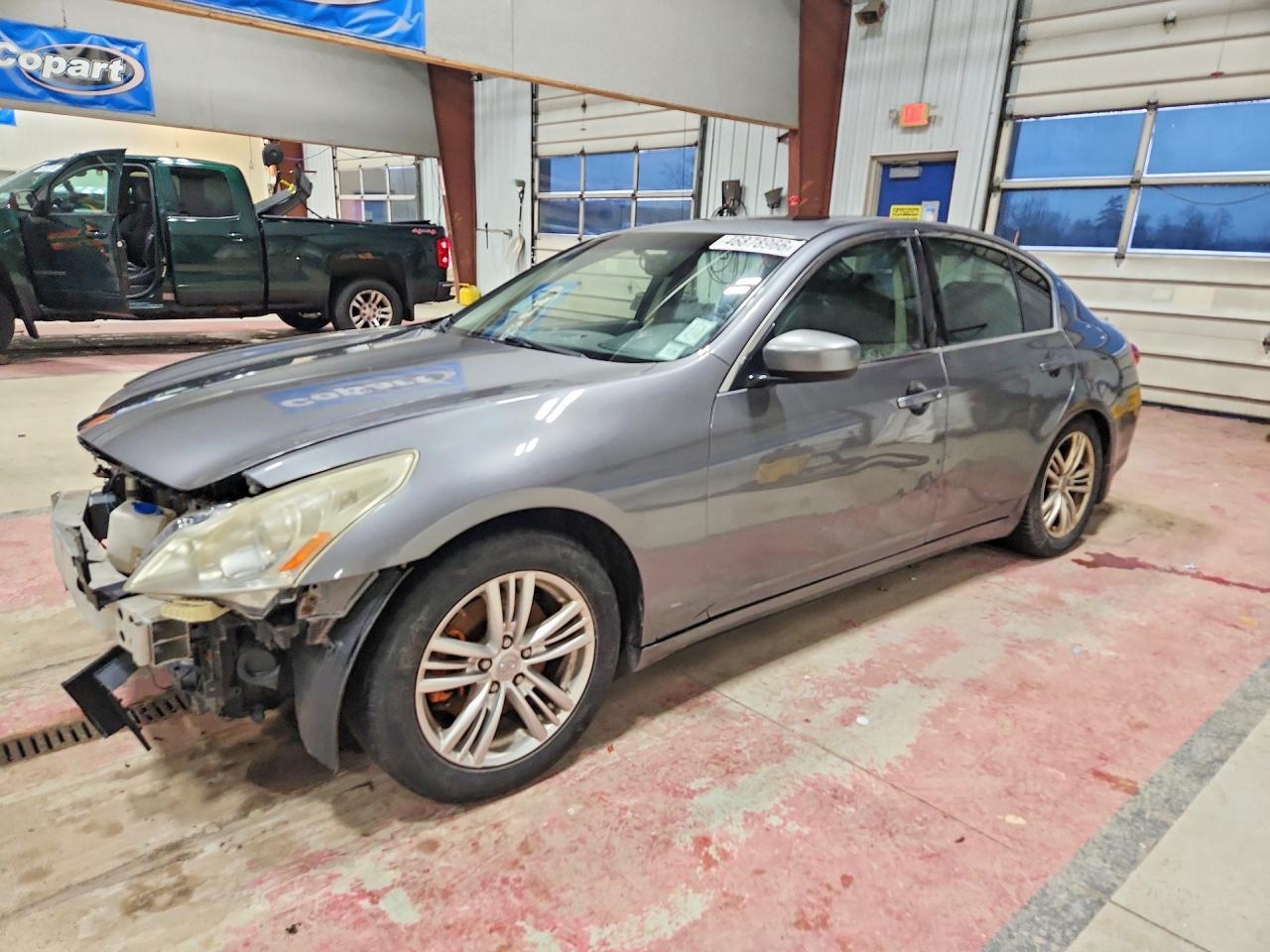 2011 INFINITI G37