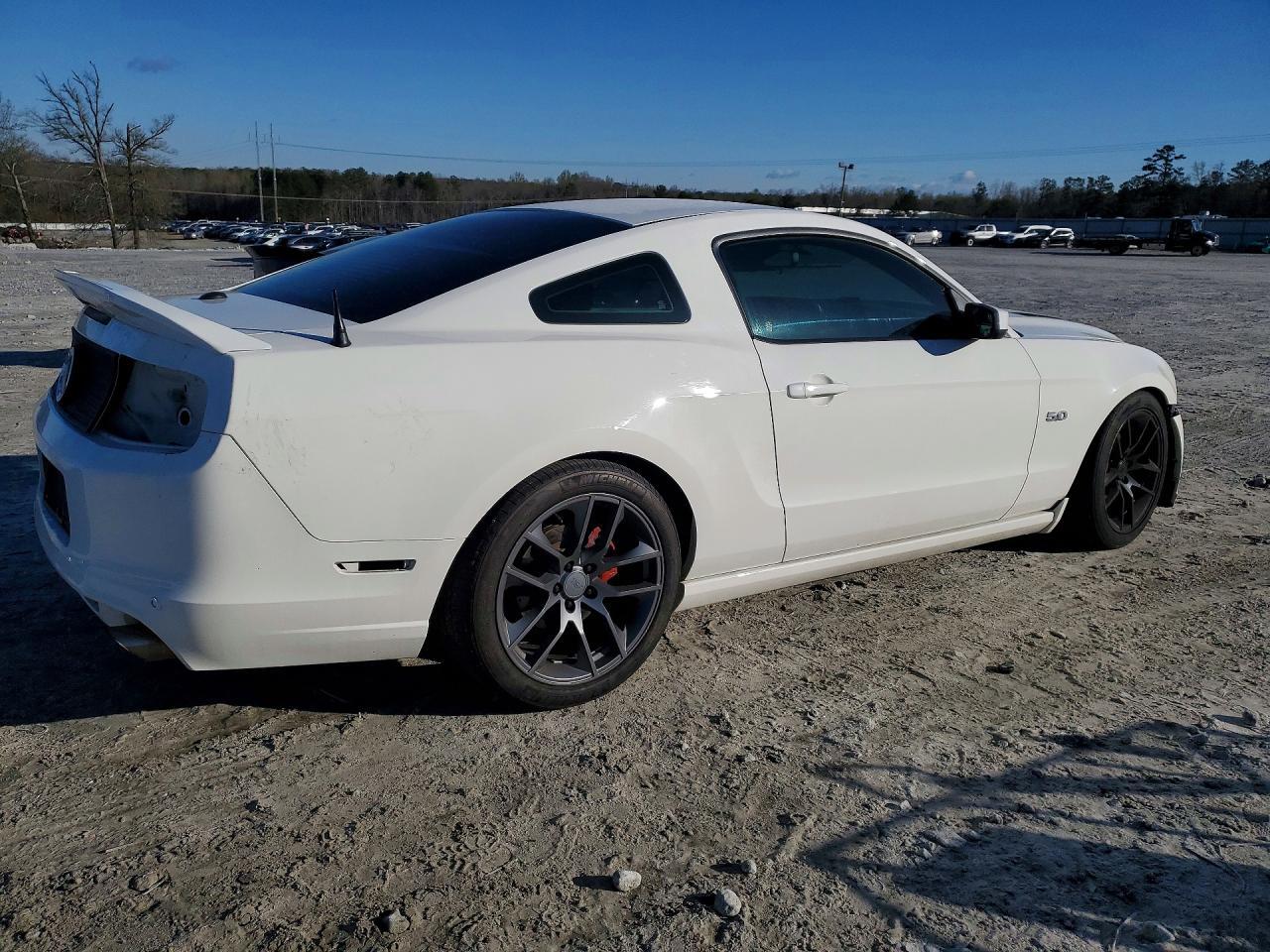 2013 FORD MUSTANG