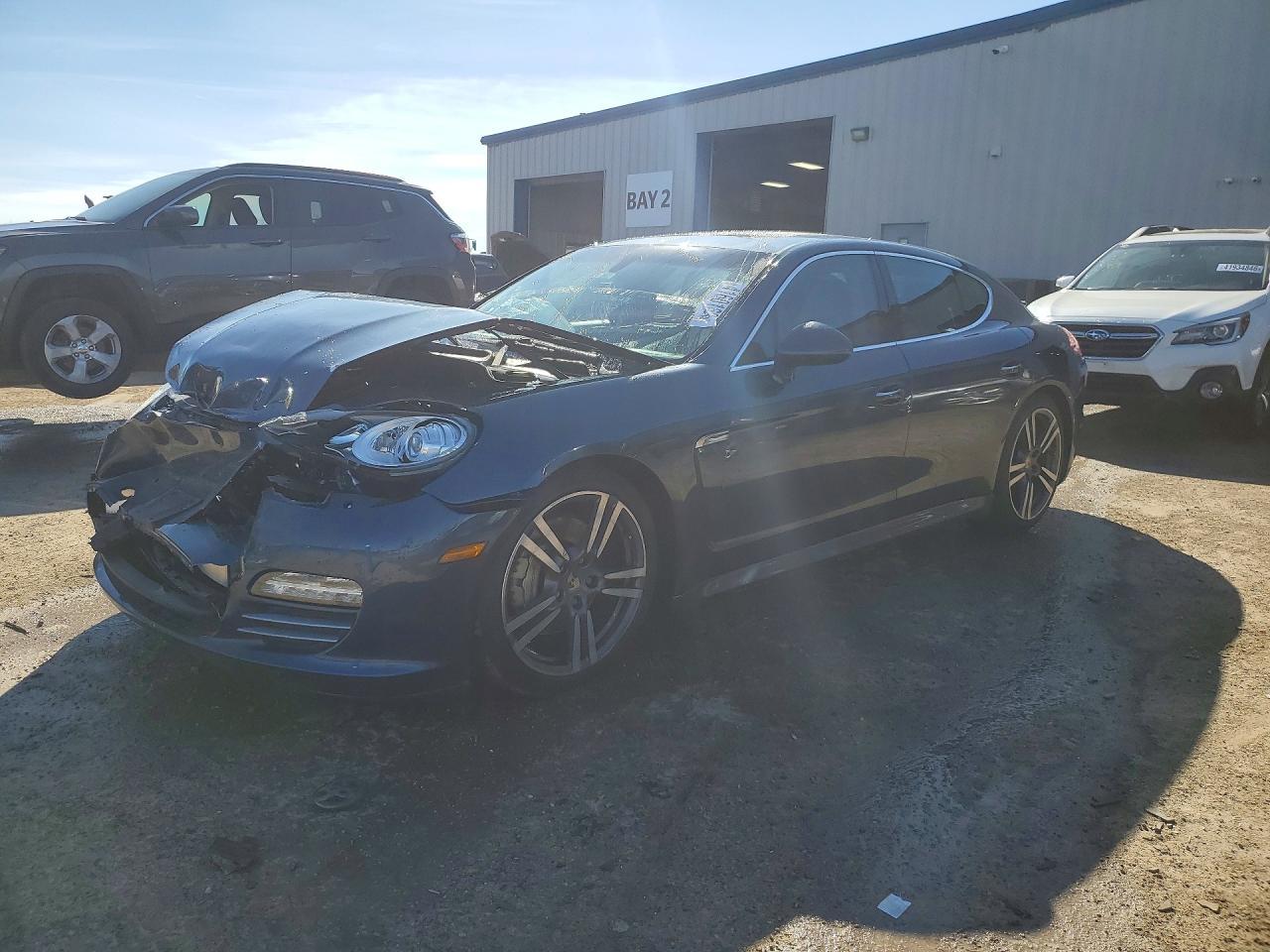 2010 PORSCHE Panamera