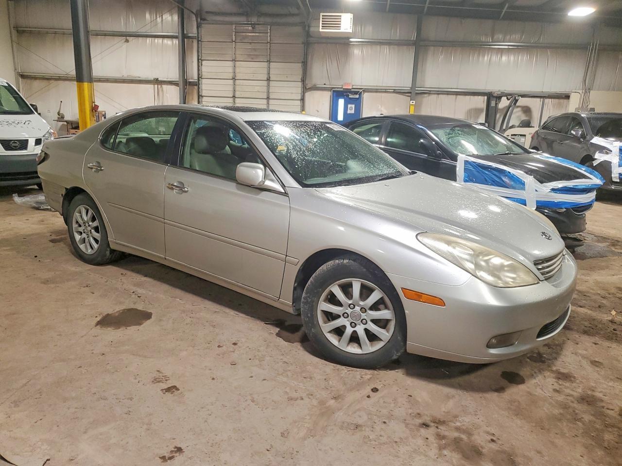 2004 LEXUS ES 330