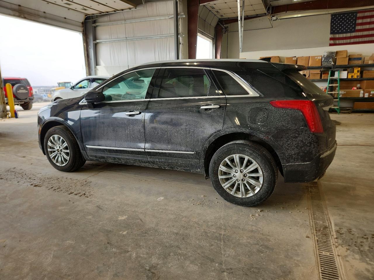 2017 CADILLAC XT5
