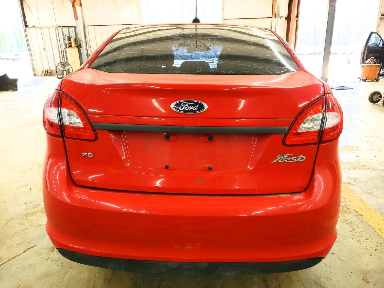 2013 FORD Fiesta