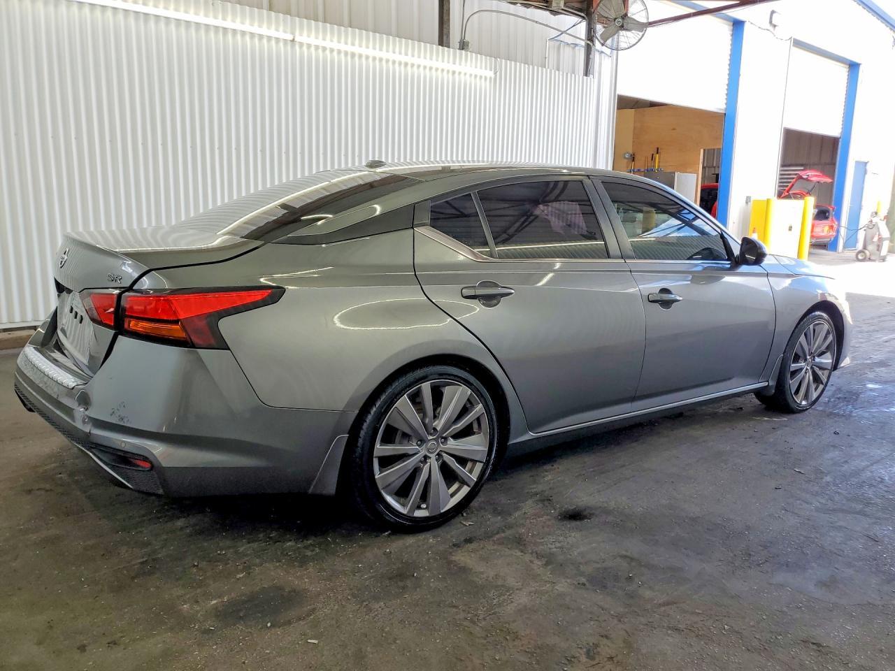 2022 NISSAN ALTIMA