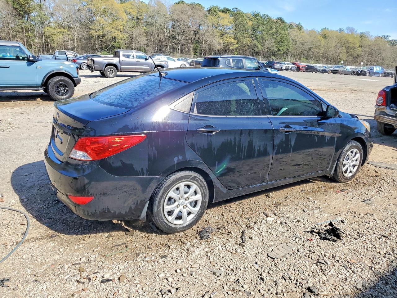 2012 HYUNDAI ACCENT