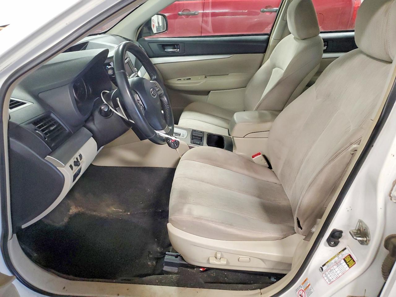 2014 SUBARU Legacy