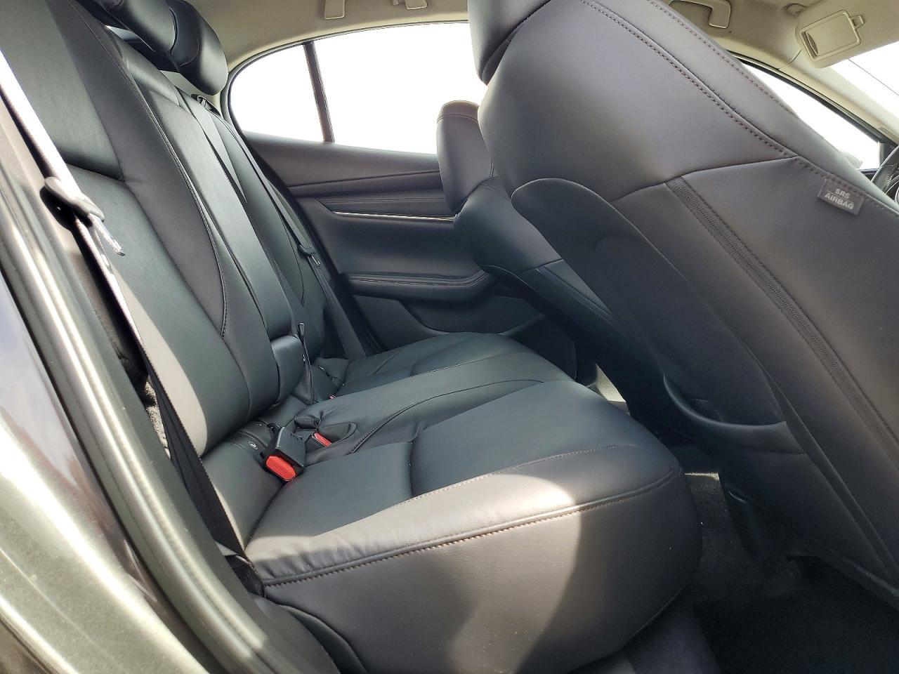 2019 MAZDA 3