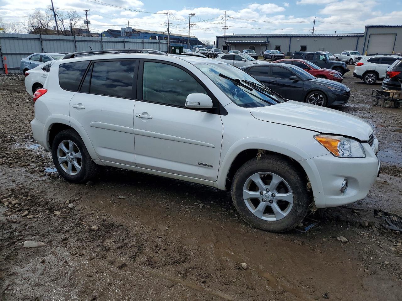 2011 TOYOTA RAV4