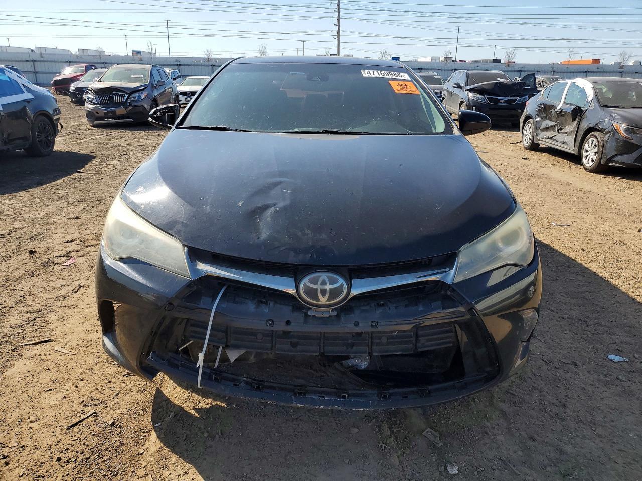 2016 TOYOTA CAMRY