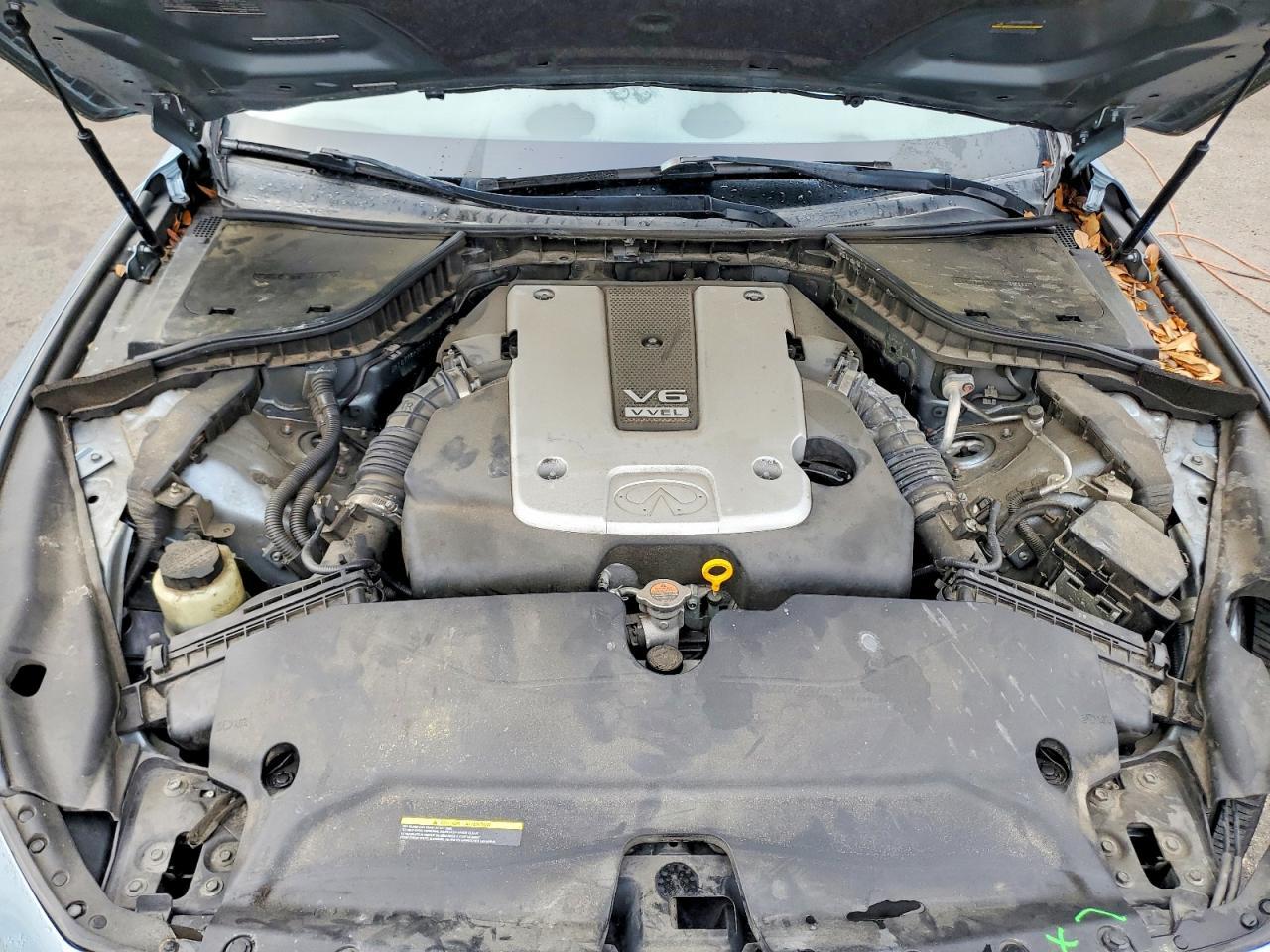 2015 INFINITI Q50