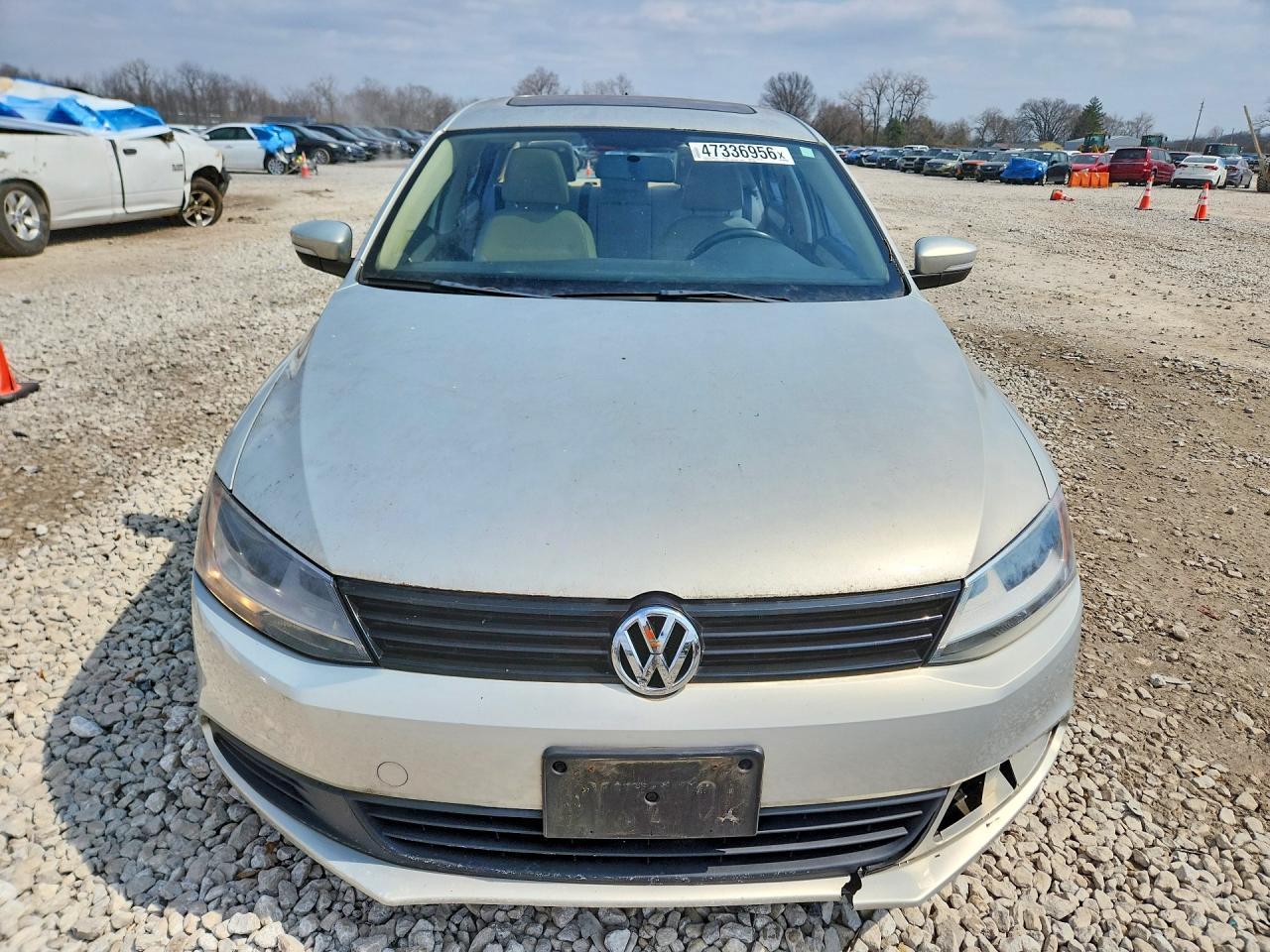 2011 VOLKSWAGEN JETTA